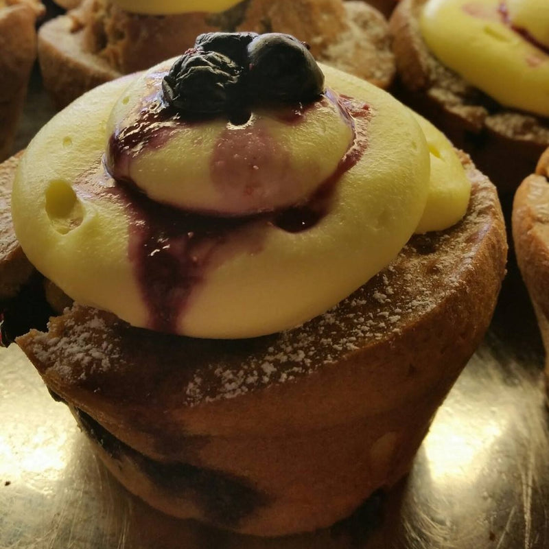 Pack of Sweet Muffins - White Chocolate & Raspberry - 