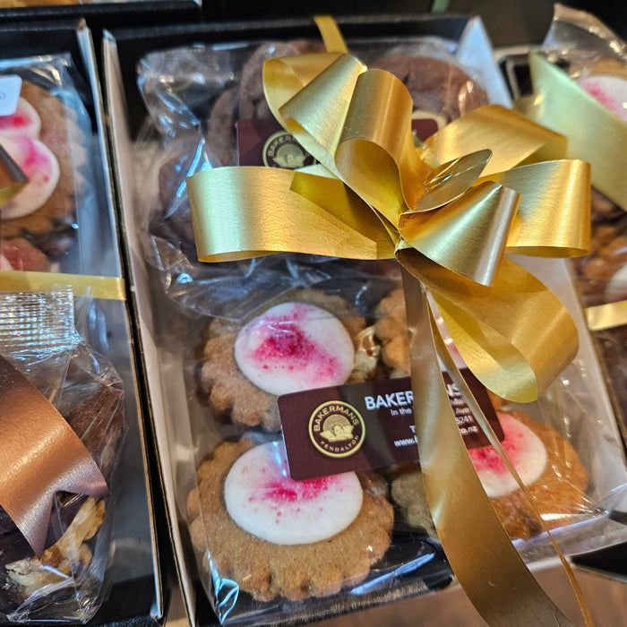 Gift Box (Afghan & Belgium)