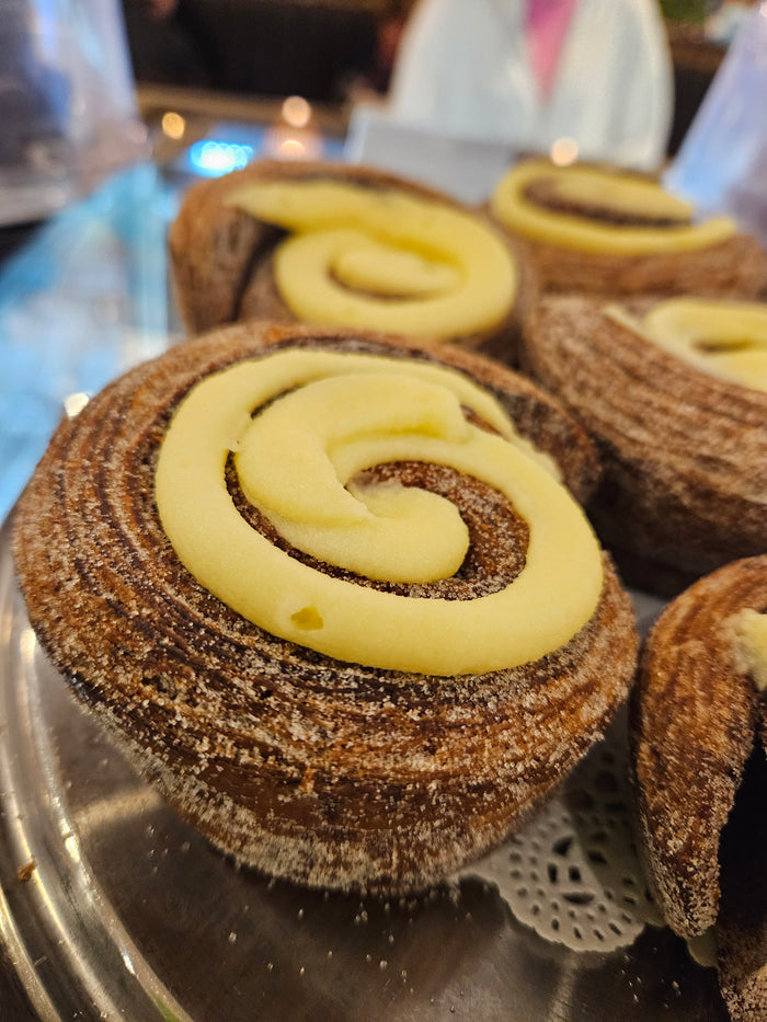 Cinnamon Scroll
