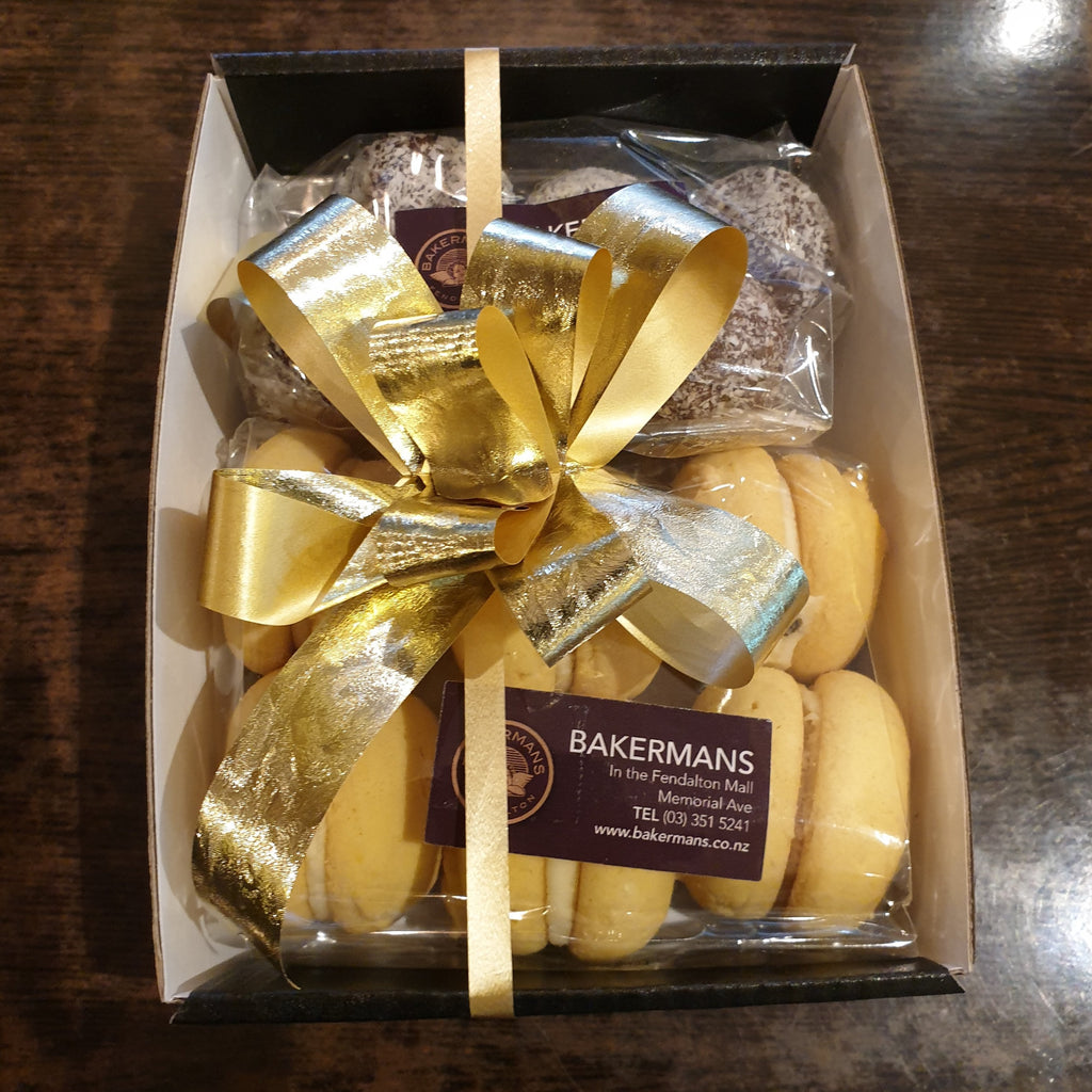 Small Gift Box (Chocolate Truffles & Yo-yoes) -  Chocolate, gift, Gifts, Nuts, Sweet Treat